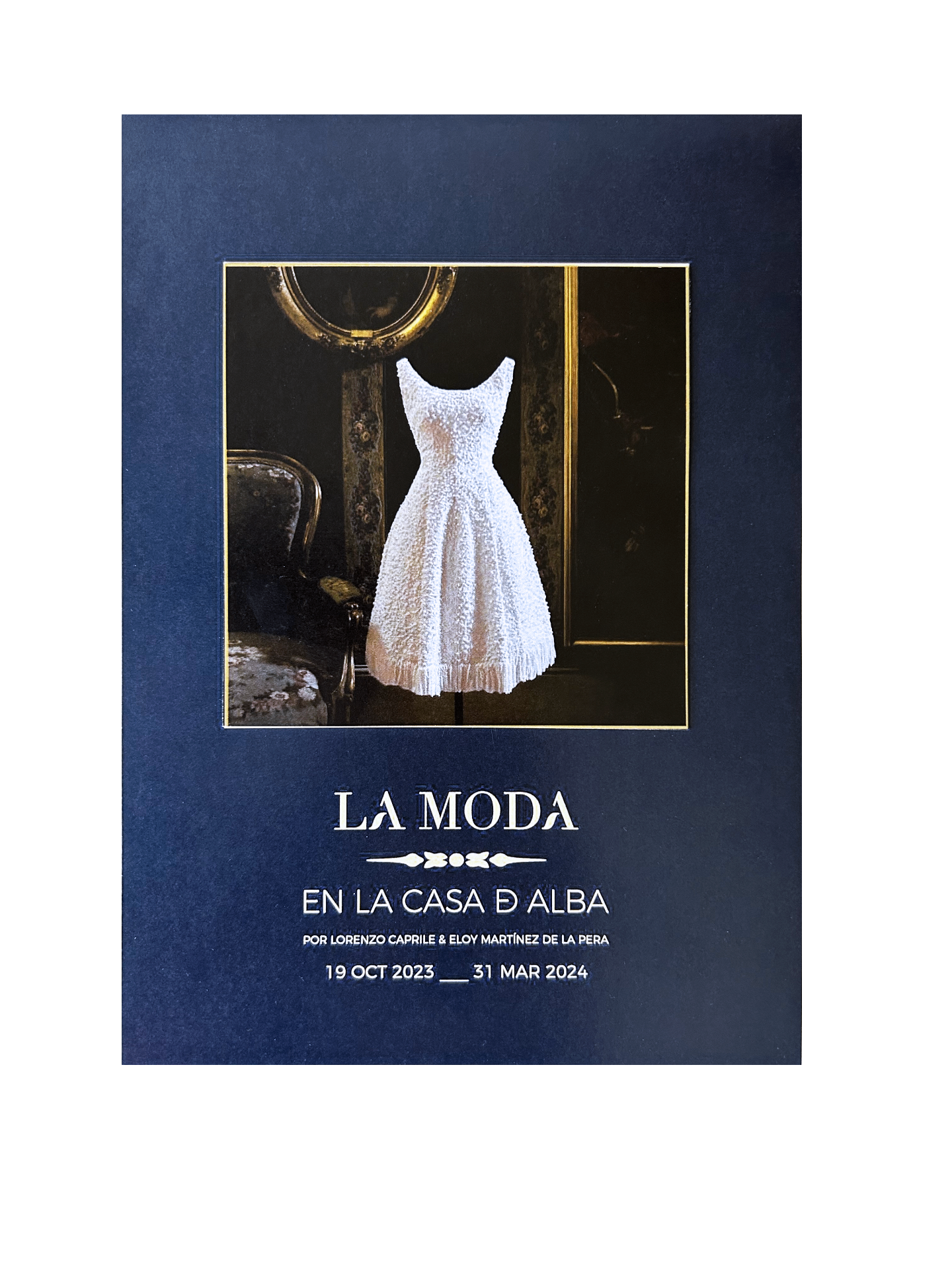 Tarjeta pop-up La Moda en la Casa de Alba, exposición temporal — cerrada